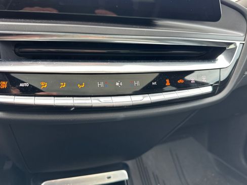 Certified 2024 Cadillac Lyriq Tech w/ Driver Assist Package image 28