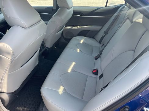 Used 2023 Toyota Camry XLE w/ Cold Weather Package FWD image 13