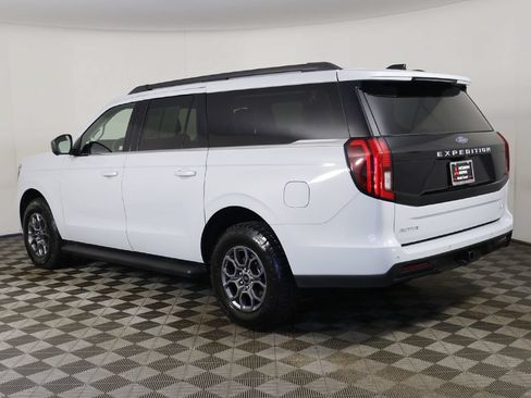 Used 2025 Ford Expedition Max Active AWD/4WD image 10