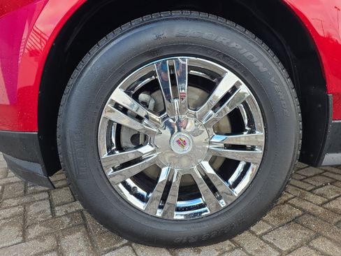 Used 2011 Cadillac SRX Luxury image 11