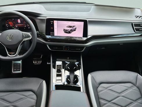 New 2026 Volkswagen Atlas Peak Edition AWD/4WD image 11