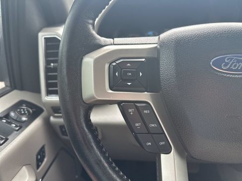 Used 2018 Ford F150 Lariat w/ Equipment Group 502A Luxury AWD/4WD image 21