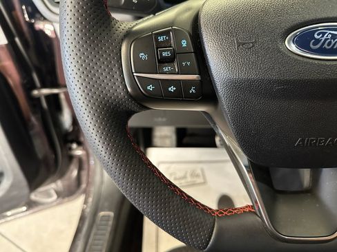 Used 2023 Ford Escape ST-Line w/ Tech Pack #1 AWD/4WD image 11