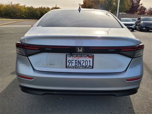 Used 2023 Honda Accord EX image 5