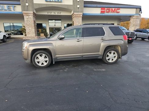 Used 2011 GMC Terrain SLT image 33