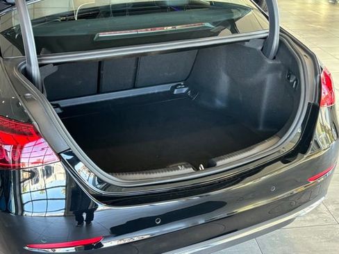 Used 2025 Mercedes-Benz C 300 Sedan image 29