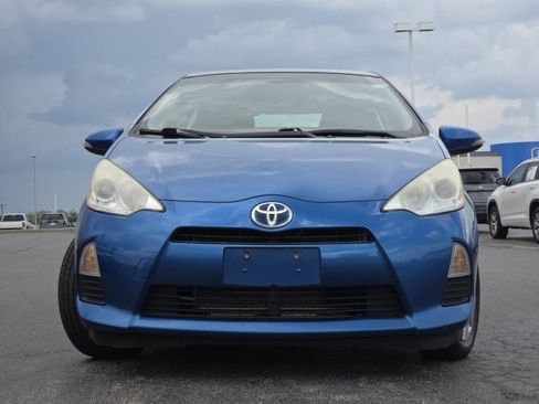 Used 2013 Toyota Prius C Two image 6