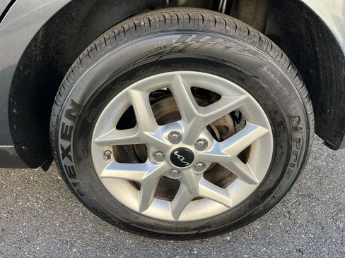 Used 2025 Kia Soul LX w/ LX Technology Package image 28