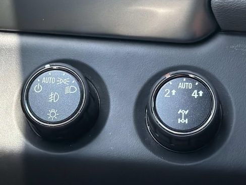 Used 2015 Chevrolet Tahoe LT AWD/4WD image 23