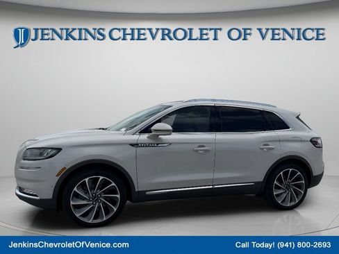 Used 2023 Lincoln Nautilus Reserve w/ Equipment Group 202A AWD/4WD image 10