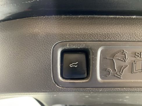 Used 2020 Ford Expedition Max XLT w/ Equipment Group 202A image 31