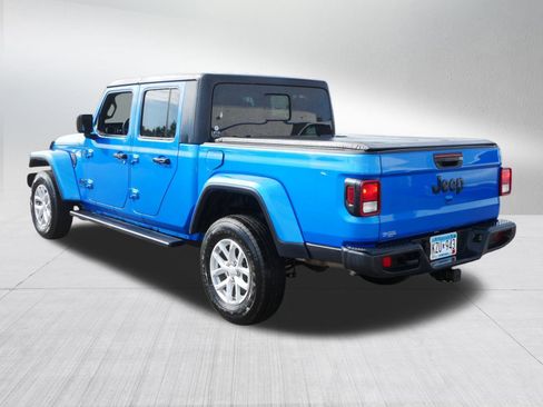 Certified 2023 Jeep Gladiator Sport image 5