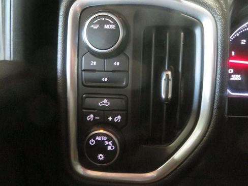 Used 2020 Chevrolet Silverado 2500 LT w/ Z71 Off-Road Package AWD/4WD image 42
