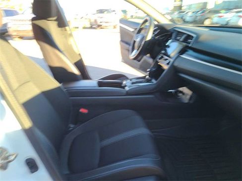 Used 2019 Honda Civic Sport image 17