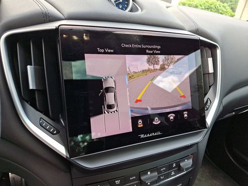 Used 2022 Maserati Ghibli Modena Q4 image 18