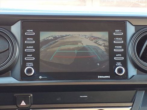 Used 2020 Toyota Tacoma SR image 14