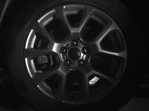 Used 2025 Jeep Compass Limited image 12