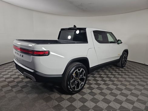 Used 2022 Rivian R1T Launch Edition image 5