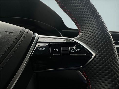 Used 2025 Audi RS 6 performance image 21