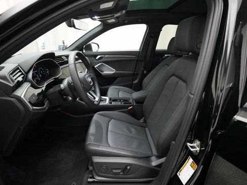 Used 2025 Audi Q3 2.0T Premium Plus w/ Premium Plus Package image 18