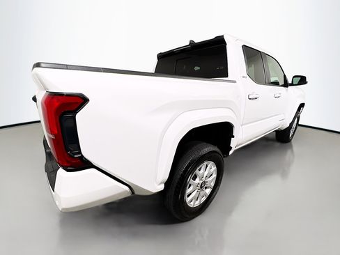 Used 2024 Toyota Tacoma SR5 image 4