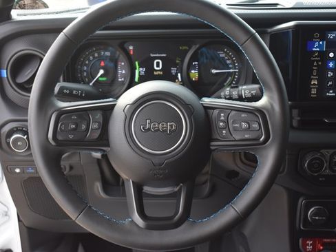 Used 2024 Jeep Wrangler Unlimited Rubicon 4xe w/ Technology Group AWD/4WD image 20