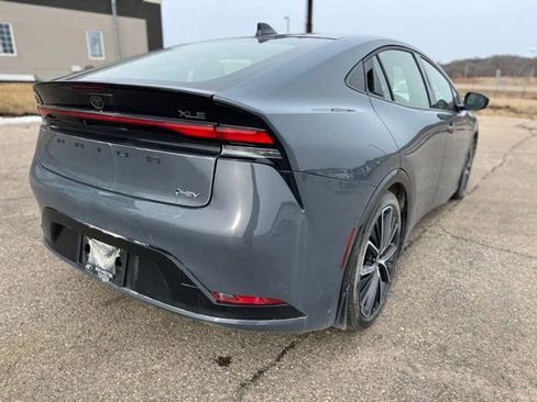 Used 2024 Toyota Prius XLE image 12