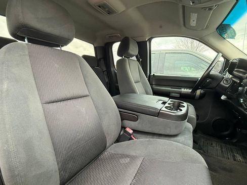 Used 2009 GMC Sierra 1500 SLE w/ Power Pack Plus AWD/4WD image 18
