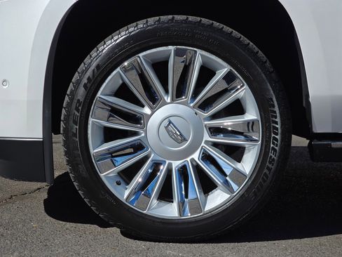 Used 2018 Cadillac Escalade ESV Platinum image 50