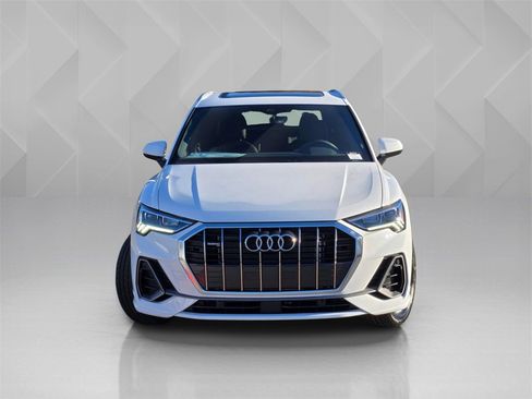 New 2025 Audi Q3 2.0T Premium image 2