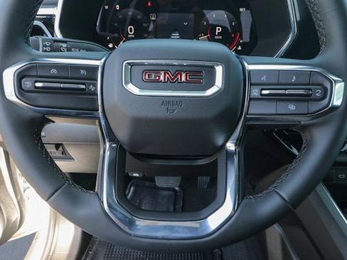 New 2025 GMC Canyon Elevation w/ Convenience Package image 17