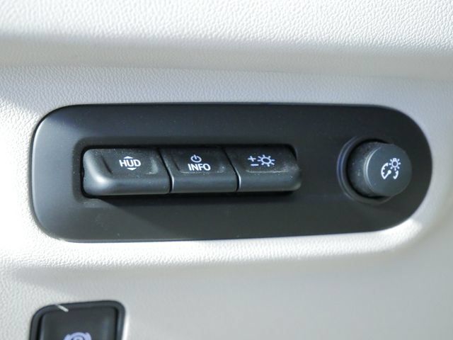 Used 2023 GMC Terrain Denali AWD/4WD image 24
