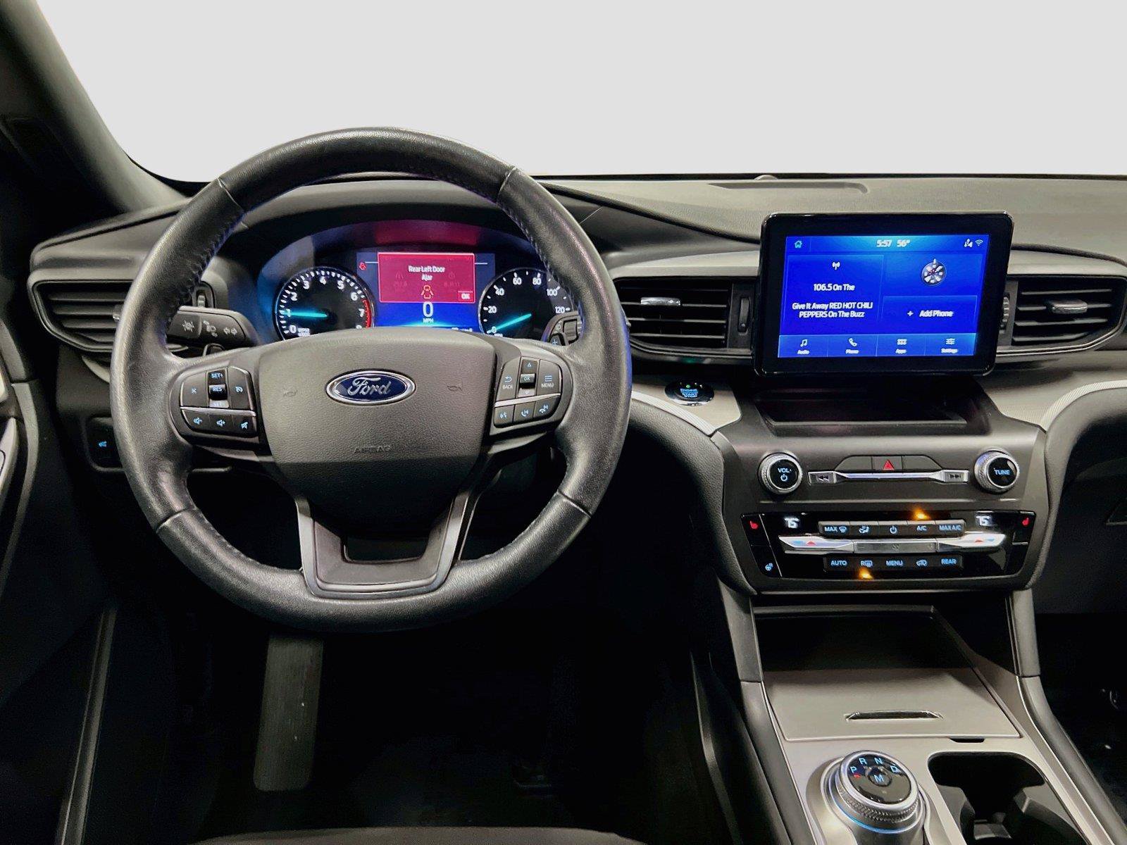 Used 2020 Ford Explorer XLT w/ Comfort Package AWD/4WD image 2