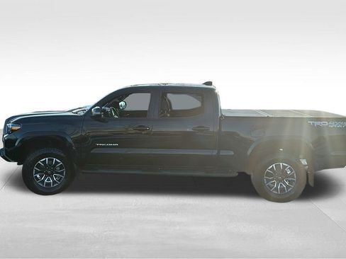 Used 2023 Toyota Tacoma TRD Sport image 4