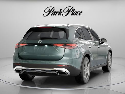 Used 2026 Mercedes-Benz GLC 300 image 18