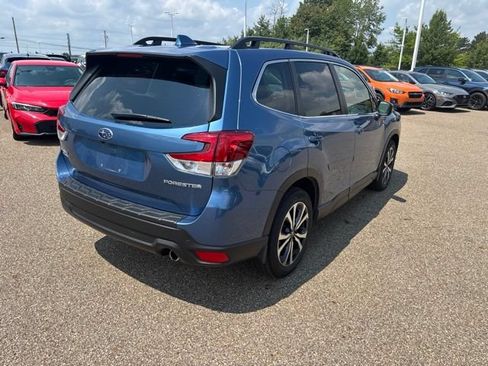 Used 2023 Subaru Forester Limited w/ Popular Package #2 AWD/4WD image 3