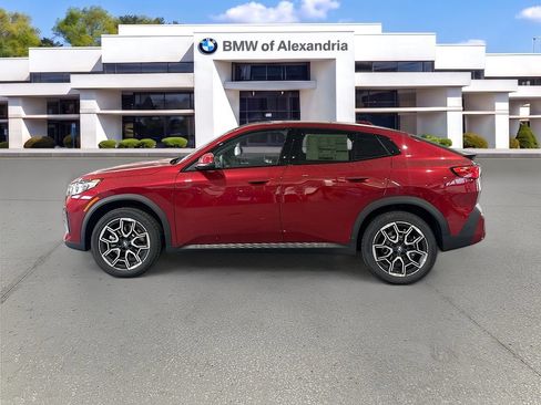 New 2026 BMW X2 xDrive28i w/ Convenience Package AWD/4WD image 8