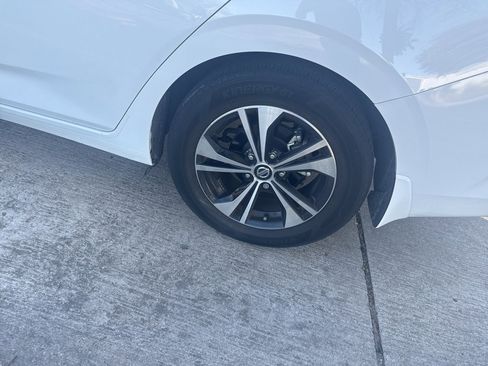 Used 2021 Nissan Sentra SV image 12