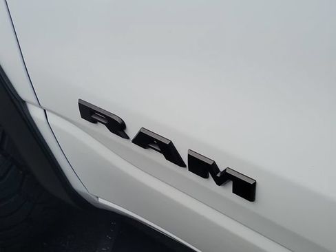 Used 2024 RAM 1500 Laramie AWD/4WD image 8