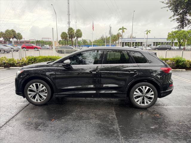 Used 2023 Audi Q4 e-tron Premium Plus RWD image 1