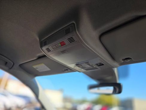 Used 2024 Volkswagen Tiguan Wolfsburg Edition image 12