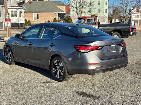 Used 2023 Nissan Sentra SV image 3