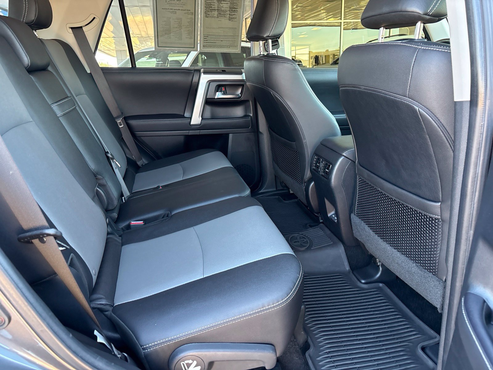 Used 2023 Toyota 4Runner SR5 Premium w/ Moonroof Package AWD/4WD image 19