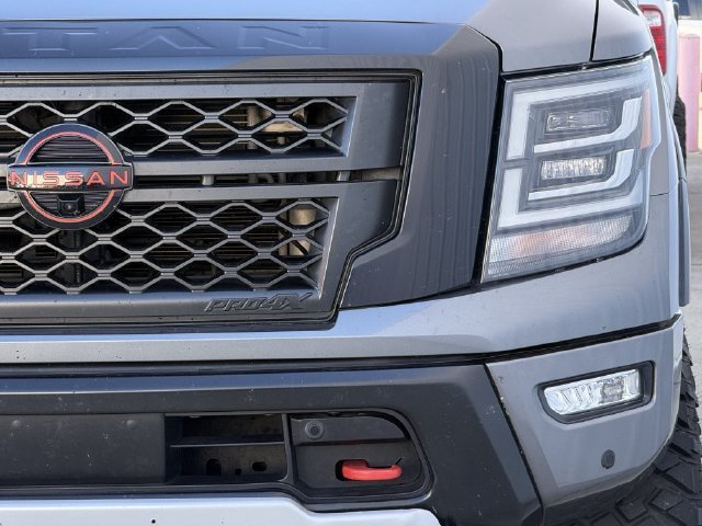 Used 2023 Nissan Titan PRO-4X w/ Pro-4x Convenience Package AWD/4WD image 9