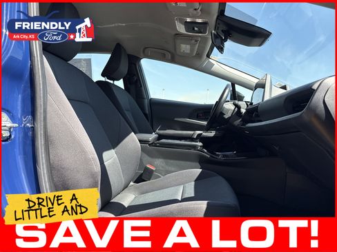 Used 2024 Toyota Prius LE FWD image 16