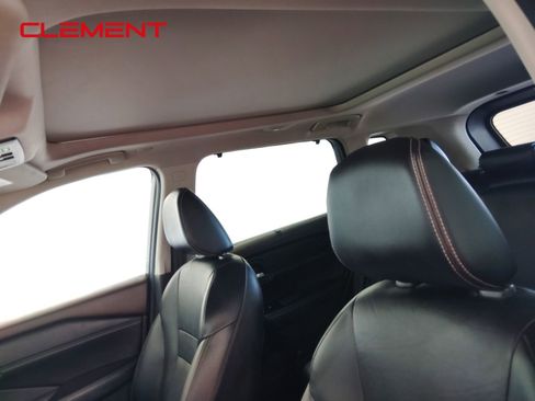 Used 2023 Nissan Rogue SL w/ SL Premium Package image 27