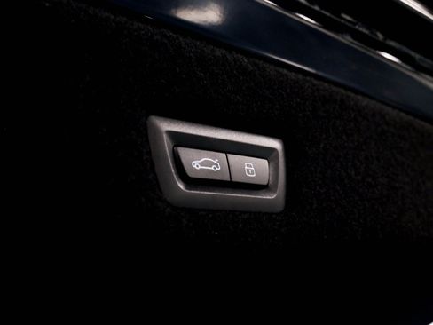 Used 2023 BMW 760i xDrive w/ Luxury Rear Seating Package AWD/4WD image 49