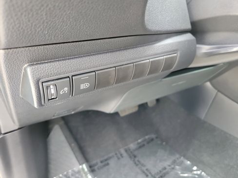 Certified 2025 Toyota Corolla LE FWD image 26