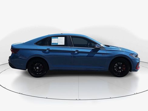 Used 2025 Volkswagen Jetta GLI Autobahn FWD image 5
