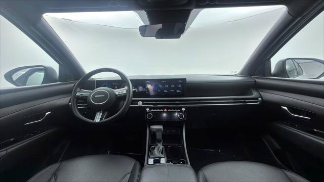 Used 2025 Hyundai Santa Cruz SEL FWD image 24